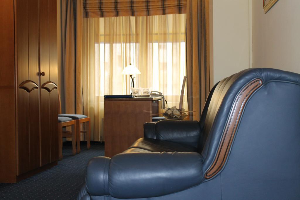 Hotel Horoscop Bukares Bagian luar foto