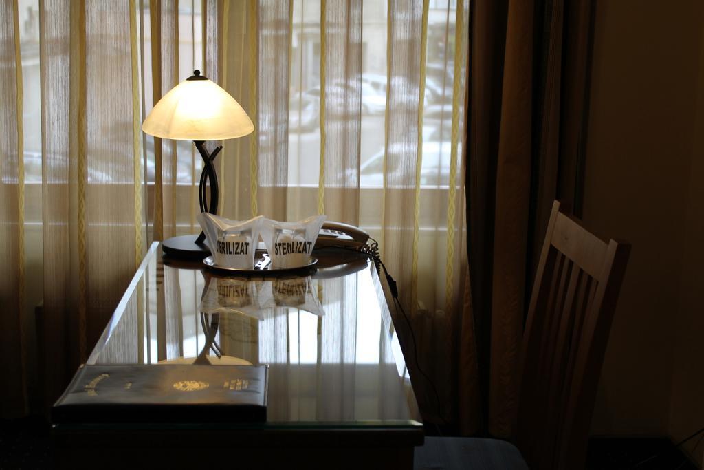 Hotel Horoscop Bukares Bagian luar foto